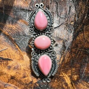 925 Sterling Silver Pink Conch Triple Stone Crawler Ring Sz 8